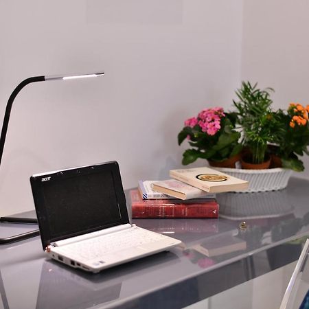 Domus 42 Hotel Nápoly Kültér fotó