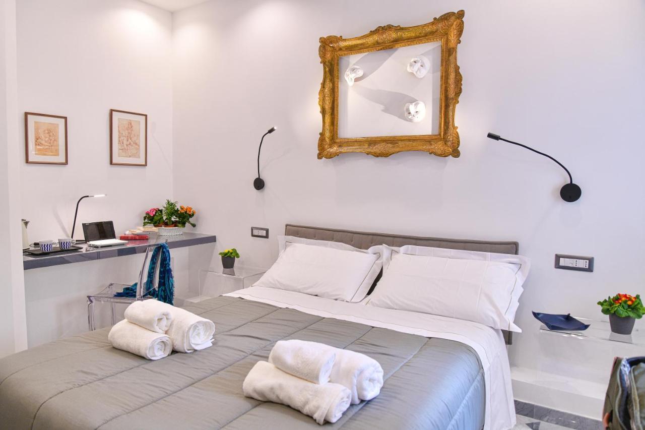 Domus 42 Hotel Nápoly Kültér fotó