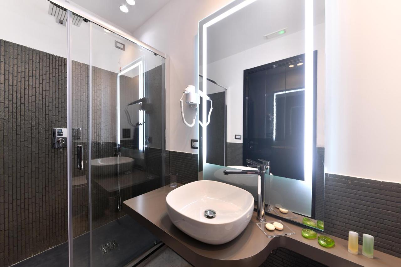 Domus 42 Hotel Nápoly Kültér fotó