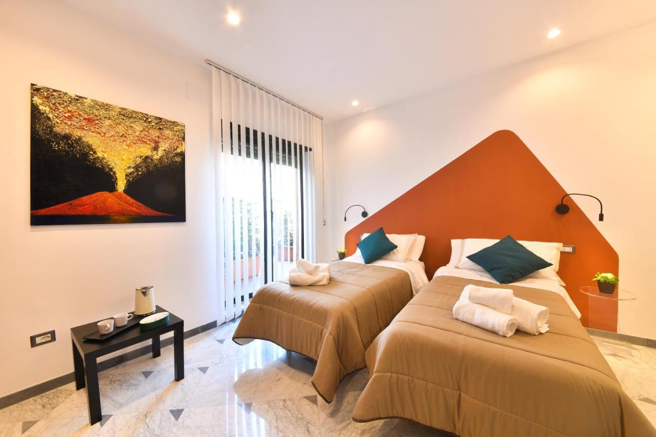 Domus 42 Hotel Nápoly Kültér fotó