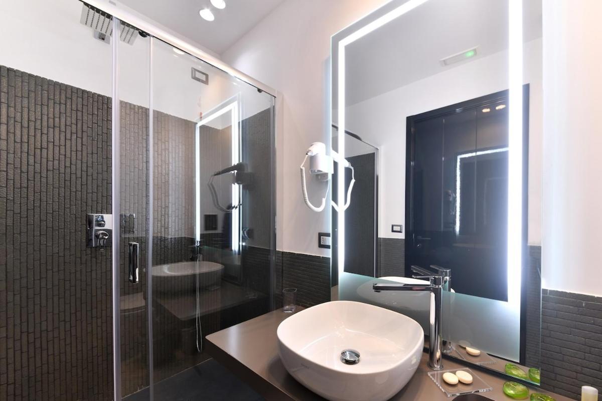 Domus 42 Hotel Nápoly Szoba fotó